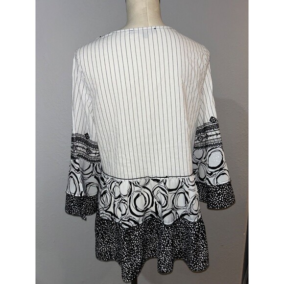 Calessa Women’s Embroidered Patchwork Split V-Neck 3/4 Bell Sleeve Tunic size M - Picture 8 of 10